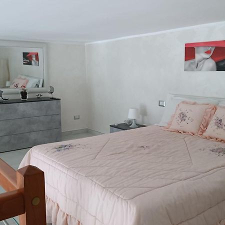 Casa Vacanza Raggio Di Sole Giovinazzo Eksteriør billede