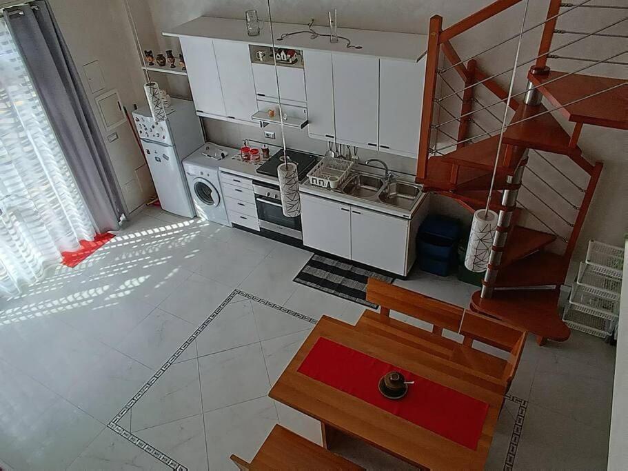 Casa Vacanza Raggio Di Sole Giovinazzo Eksteriør billede