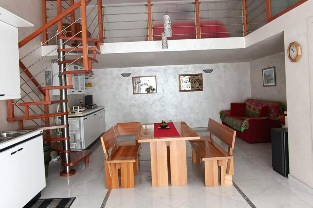 Casa Vacanza Raggio Di Sole Giovinazzo Eksteriør billede